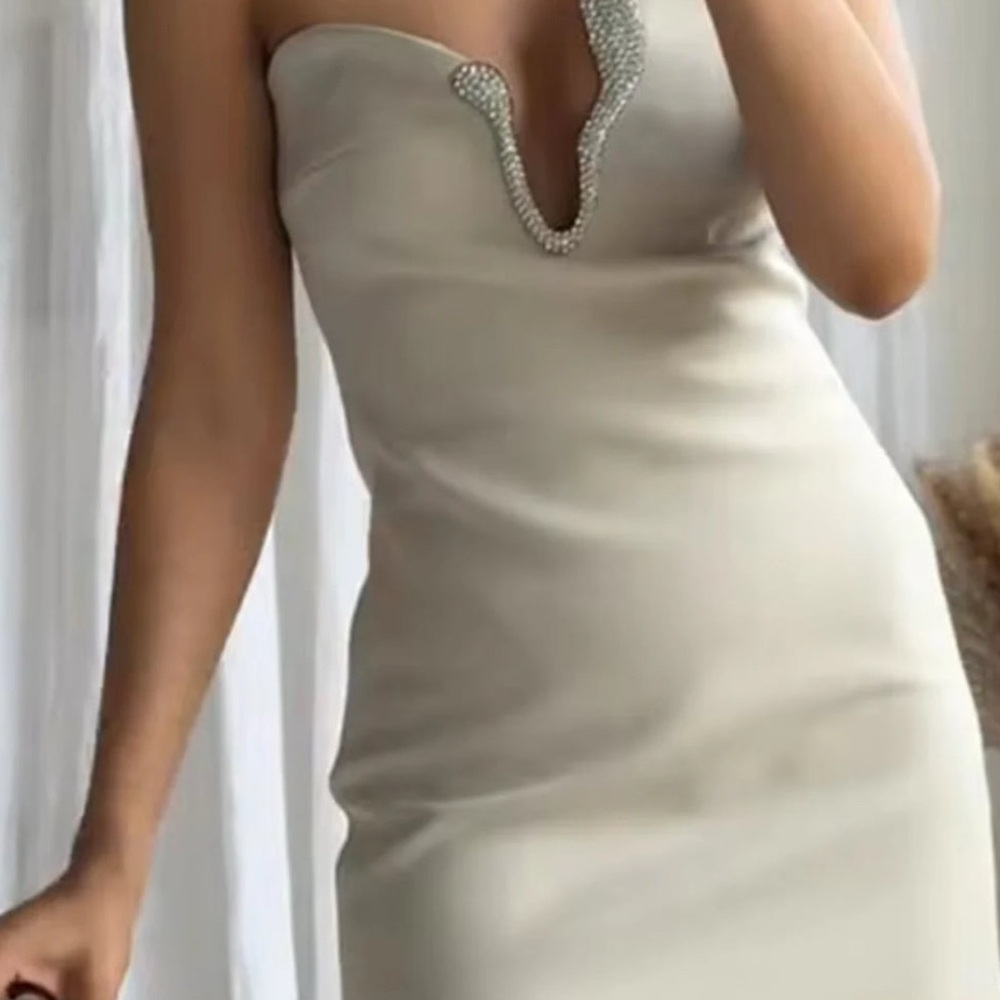 Elegant Cream Strapless Dress